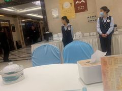 -沪华海鲜大酒楼(南汇店)