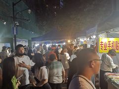 -吴山路夜市