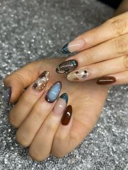 -171 Naillife