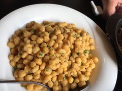 -河畔春天时尚餐厅