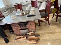 -粘豆包柴火铁锅炖