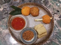 炸物拼盘-浩海火燒雲傣家菜(芮欧百货店)