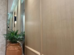 -香港百合居(LCM置汇旭辉广场店)