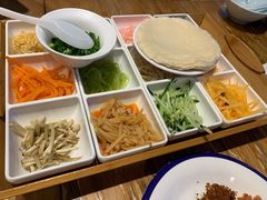 狮峰路三姨妈丝娃娃-怪噜范·老贵阳街头名小吃(汇金星力城店)