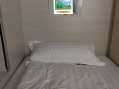 -栖游青年旅舍(华强北地铁站店)