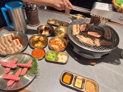 -草家酱蟹炭火烤肉店(珲春南路一店)