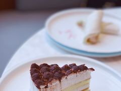 -天际餐厅(广州珠江新城假日酒店)