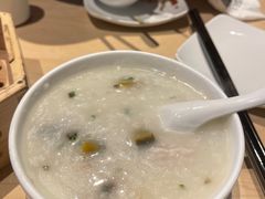 皮蛋肉丝粥-避风塘(百联东郊店)