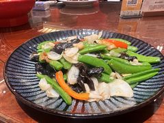 荷兰豆炒白合-龙悦湾酒家·八阵鱼生·渔人码头店