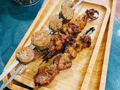 烤米肠-乡村馕坑肉·烧烤·新疆菜·本地人更爱吃(阿勒泰首店)