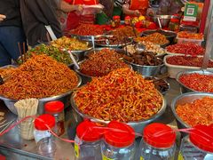 自助取餐区-南门口湘军剁辣椒老店(老长沙第一品牌店)