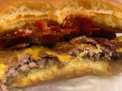 香辣烟熏培根牛肉堡-Shake Shack(西单大悦城店)