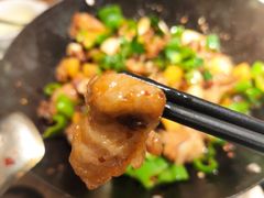 -聚鑫朋酸菜肥肠(文艺路口店)
