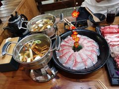 -丽江庭院·云南野生菌·海鲜火锅(鼓楼四合院店)