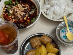 -余庆小吃(小吃一条街店)