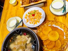 -老滇山寨•云南特色菜•地方菜•民族风情歌舞表演(金碧店)