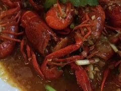 -胡桃里音乐餐厅(陶溪川店)(川湘赣菜·世界百大酒庄直供红酒·音乐表演)