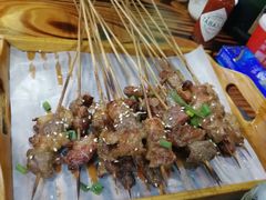 -大富蚝乌东哥饭店·石锅鱼杂·柠檬鸭(革新路店)