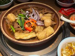 -蔡婶牛腩牛杂煲(长安万科店)