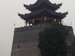 -巴陵广场