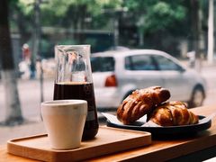 -red donkey coffee