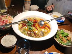 -渔见·精品川菜·老坛酸菜鱼(大朗店)