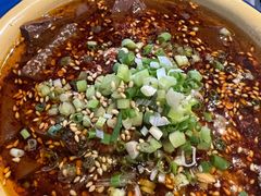冒鸭血-马路边边串串香(大成路店)