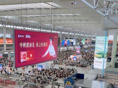 -麦当劳(上海虹桥站30B检票口楼上)