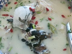 -美顺香食府鱼头老店(雪野湖店)