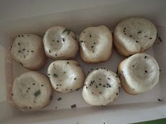 -香山胡记吴江路生煎(灵山路店)