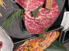 -山川小町·极番烧肉(新地假日广场店)
