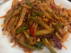 -苏莱特色牛骨滩羊手抓馆(长城东街总店)
