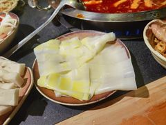 -爱你您·自家鱼塘·活水喷泉鱼火锅(八里店)