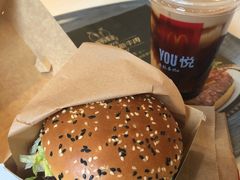 双层培根厚牛堡-麦当劳(总统大酒店店)