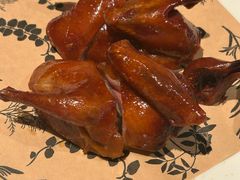 玻璃皮润烧乳鸽-大树餐厅(益田假日店)