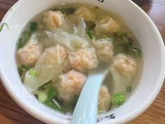 虾肉小馄炖-鑫震源·苏式大虾生煎(山塘街店)