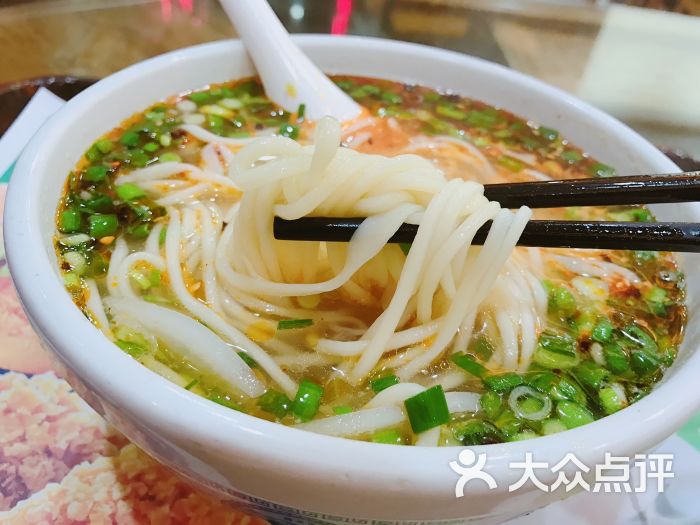 老白家牛肉拉面传统牛肉面图片 - 第5张