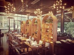 大堂-桉树林A coffee 森林餐厅(三圣乡店)