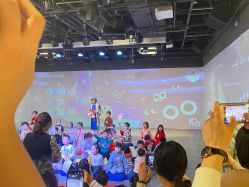 -小鸡哆哆故事屋·儿童乐园(嘉里城店)