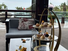 -亚龙湾喜来登·美景台大堂吧