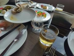 -大中华希尔顿酒店-念自助餐·嗨啤·小龙虾
