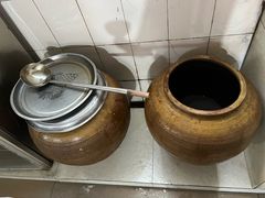 -正宗杨记普洱酸醋米线(总店)
