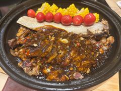 -丝路天山酒店(国际大巴扎店)