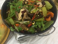 -乡土特色.冷锅鱼.牦牛肉汤锅