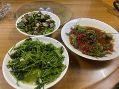 -芦茨金富饭庄·25年老字号·专做稻草鸡