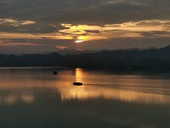 -千岛湖忆湖度假酒店(中心湖景区店)