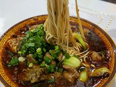 -胥佳烧鸡公牛肉面馆