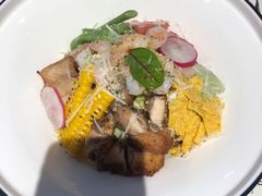 鸡肉大虾鲜蔬波奇碗-西堤牛排(龙德广场店)