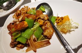 Pickled Yellow Pepper Stir-fried with Canned Egg