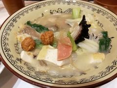 老陕烩三鲜-小六汤包砂煲菜(文景路店)